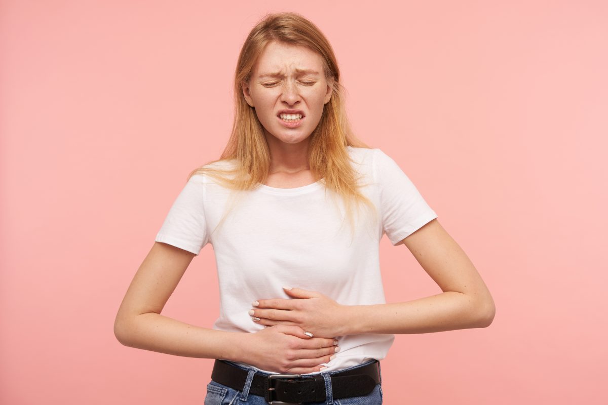 Indigestión y gastritis: Sepa cómo evitar complicaciones estomacales en las celebraciones de fin de año